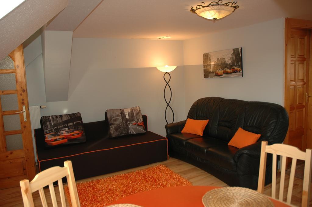 Alom Kucko Apartman ซาลาแอแกร์แซค ห้อง รูปภาพ